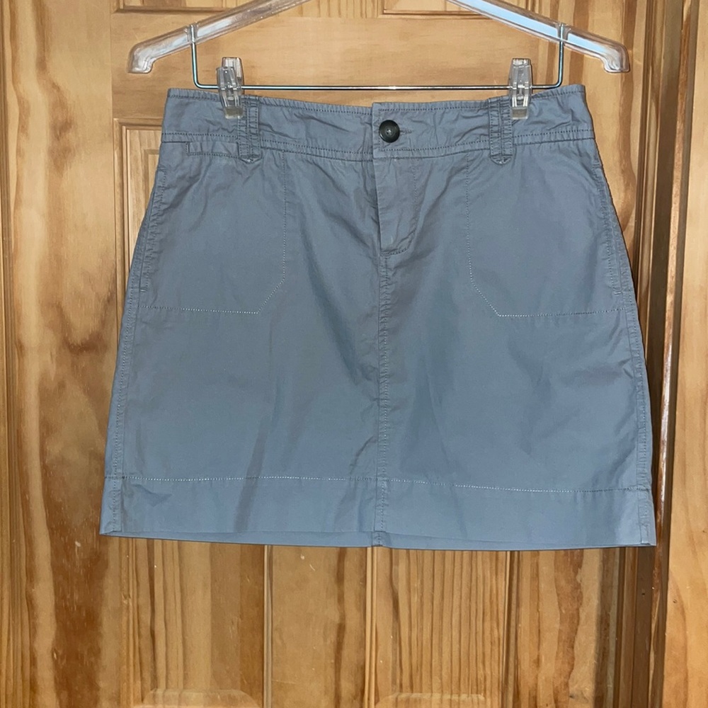 Old Navy- Mini Skirt - Gray - 6 Petite